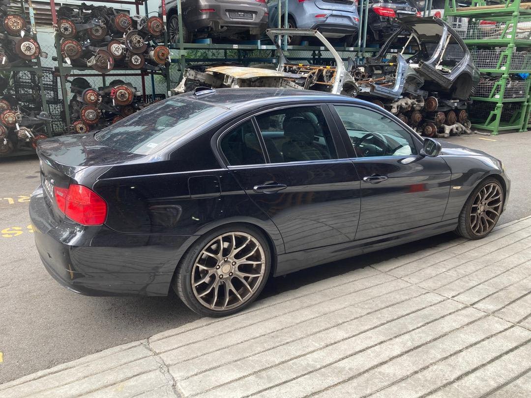 Latest's New Arrival Car for Scrap at #PropelAutoParts BMW E90 320i Hurry now to book your needed spares🤓🏎 #BMW #E90 #320i #Bodykit #bumpers #SGcars #USedBumpers #Exportcars #COE #Singapore #BMWParts #ScrapCarParts #3Series #Usedcars #NewArrivals #Spares #Carparts #BookNow