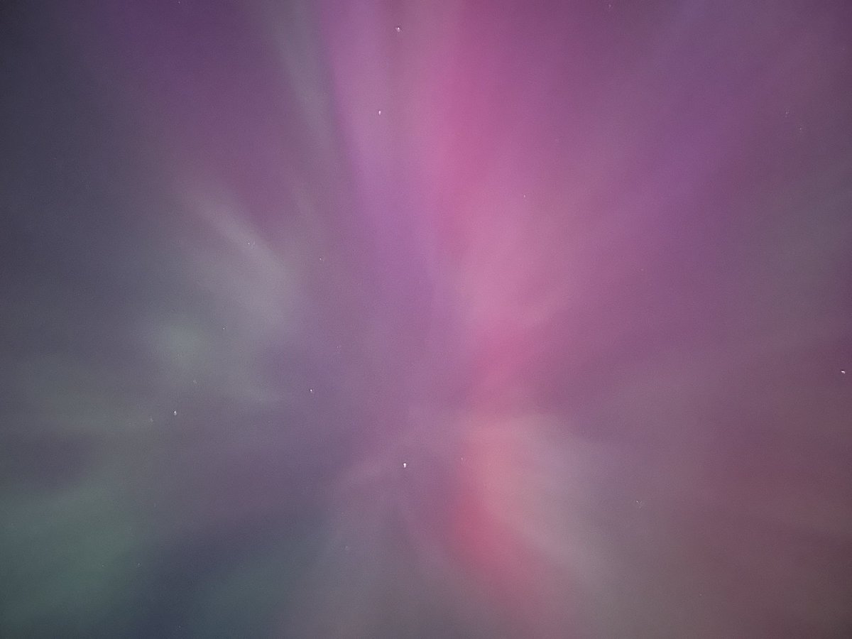 Witnessing auroras &amp; living for these moments…. even if it means waking up the kids! #AuroraBorealis #MagicalMoments #FamilyAdventures #makingmemories