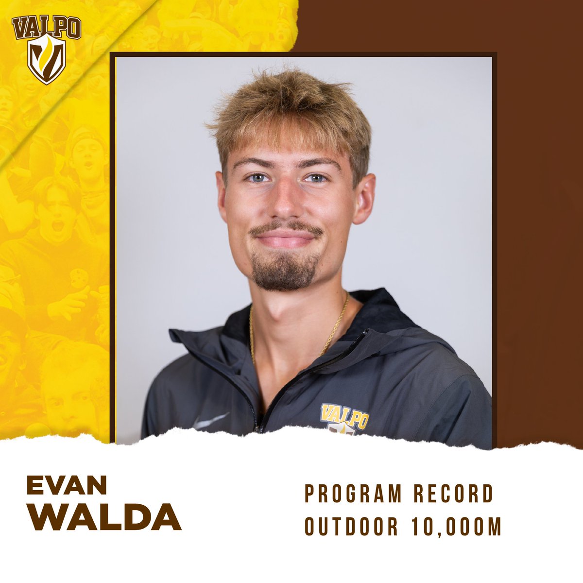 Evan Walda of @valpoxctf set another program record on Friday, this time in the outdoor 10,000 by stopping the clock in 29:57.61 at the MVC Outdoor Championships! #GoValpo
