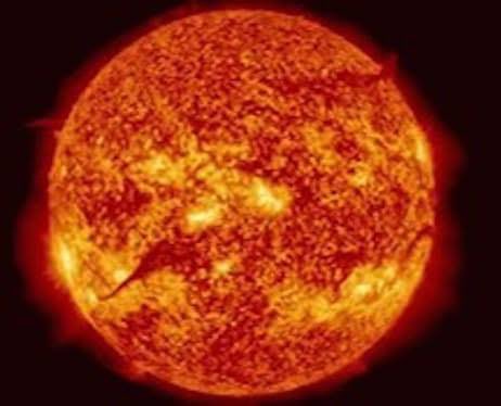 Six huge 'solar flares' have occurred and electrified particles have reached Earth. Hearing this, the generation that saw the Japanese release version of 'Dawn of the Dead' will worry that 'the dead will come back to life.” Though in the Japanese release version, it’s rays from a…