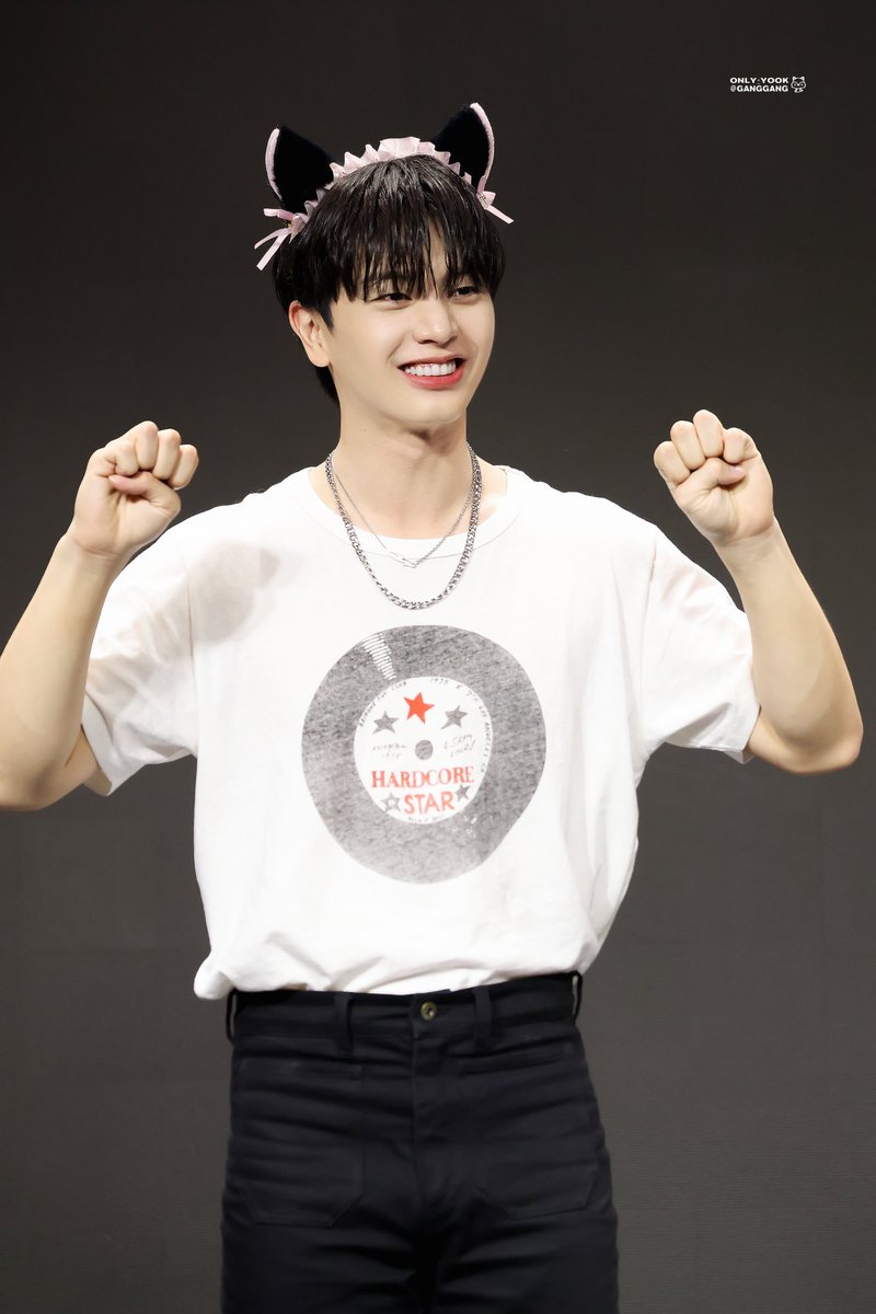 240510ㅣ에버라인 대면 팬싸[HD]

#육성재 #성재 #Sungjae
#비투비 #BTOB

<a href="/BTOB_6SJ/">육성재</a> <a href="/YookSJ_official/">육성재(YOOK SUNGJAE)</a>