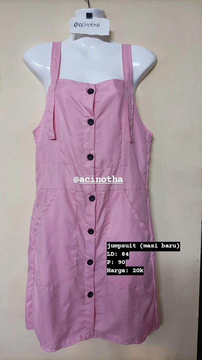 acinotha's tweet image. Halo temen2, kebetulan aku lg butuh uang, ini ada beberapa baju aku yg mau dijual dan masih bagus, kalau ada yg minat boleh dm ya, atau mau liat yg lainnya bisa cek ke ig aja (@acinotha) , terima kasih sebelumnya 🙏🏻 #thrift #bajuthrift #bandung