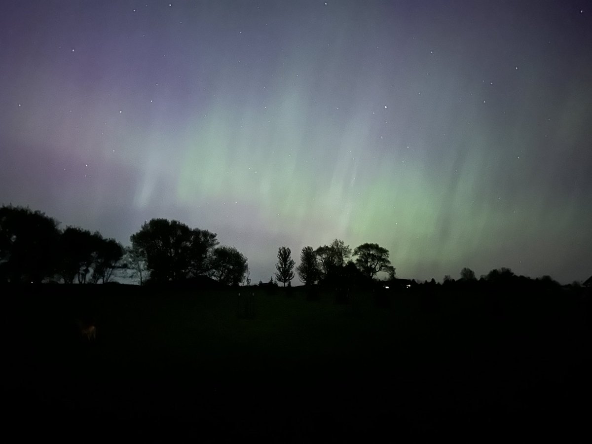 How incredible to see something this magnificent from your own backyard. Perks of living in Rochester, MN! 🤯❤️ WOW!!