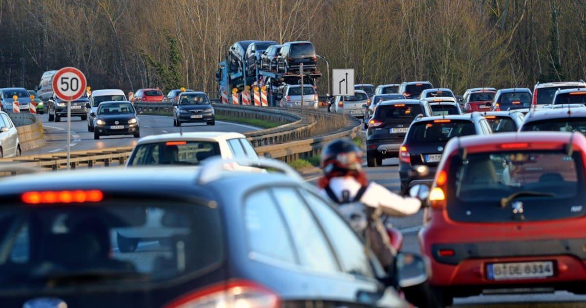 Stau-Warnungen: Wie ist der Verkehr in und um Potsdam? maz-online.de/lokales/potsda…