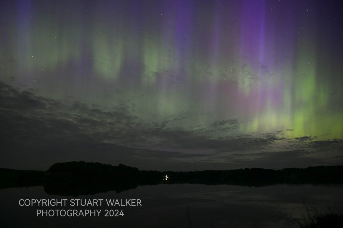 StuWalkerPhotos's tweet image. After a quick phone pic of the Northern Lights while driving back from Sunderland I manged to catch them on camera at 3am after the cloud cleared over Brampton, Cumbria. #aurora #NorthernLights #Auroraborealis #darkskies @CumberlandCoun @DiscoverCarlisl @NorthPenninesNL