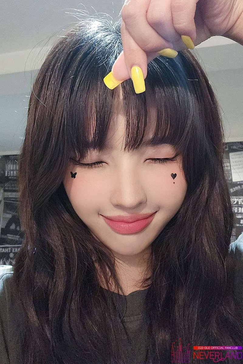 jellyjsy_'s tweet photo. soyeon my happy little pill https://t.co/xigc7LN7sF