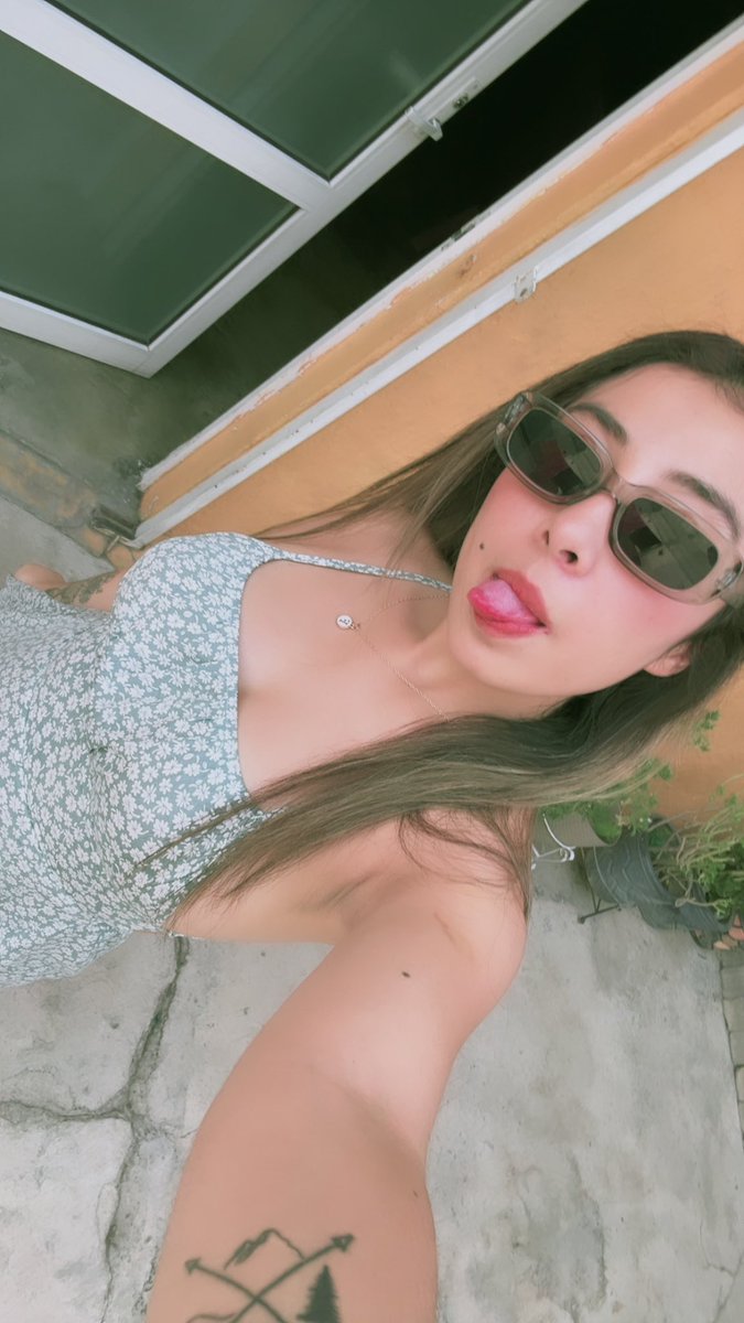 Fer25NB's tweet photo. Hoy nos sentimos muy bonita 🫰🏻🍭🫐 https://t.co/D9bH42dZFA