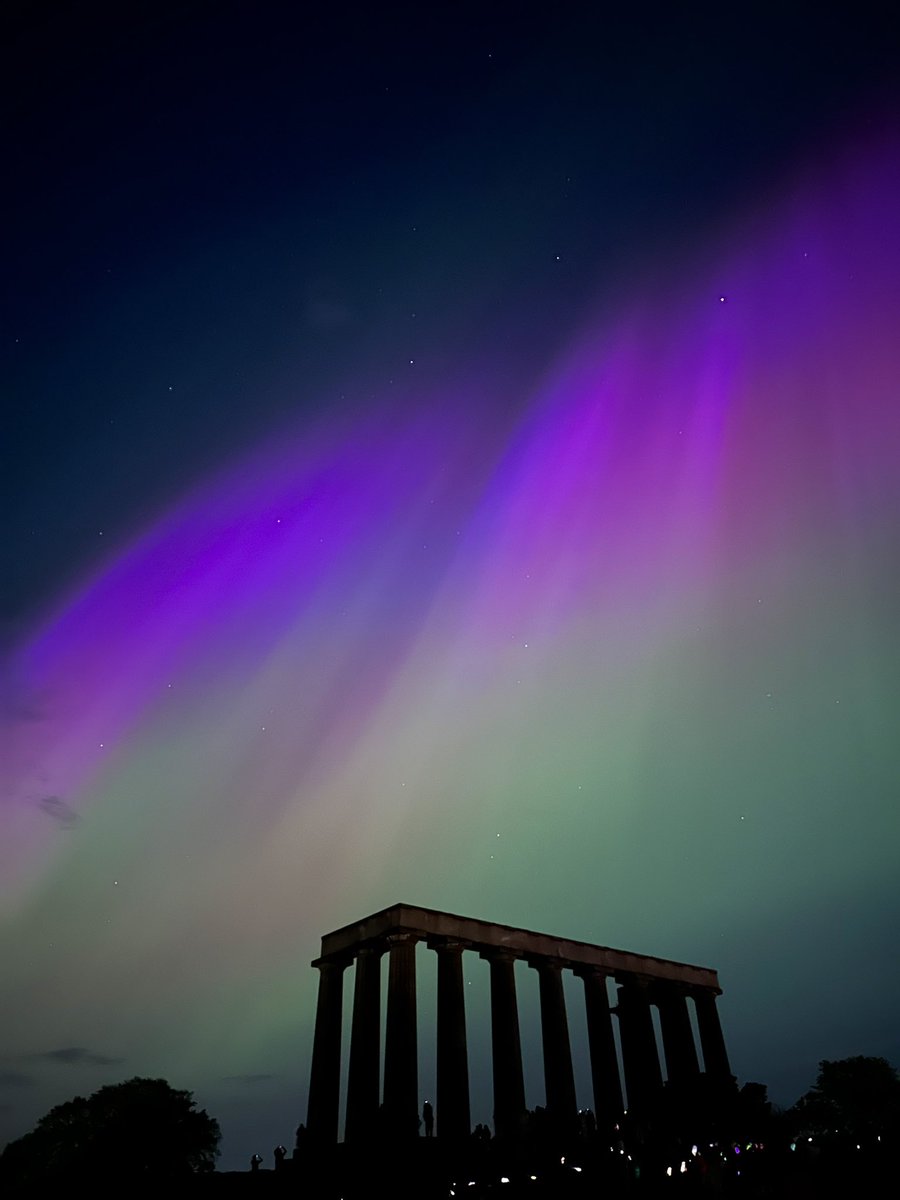OH MY GOD 🥹

Edinburgh, Scotland!!! #Aurora