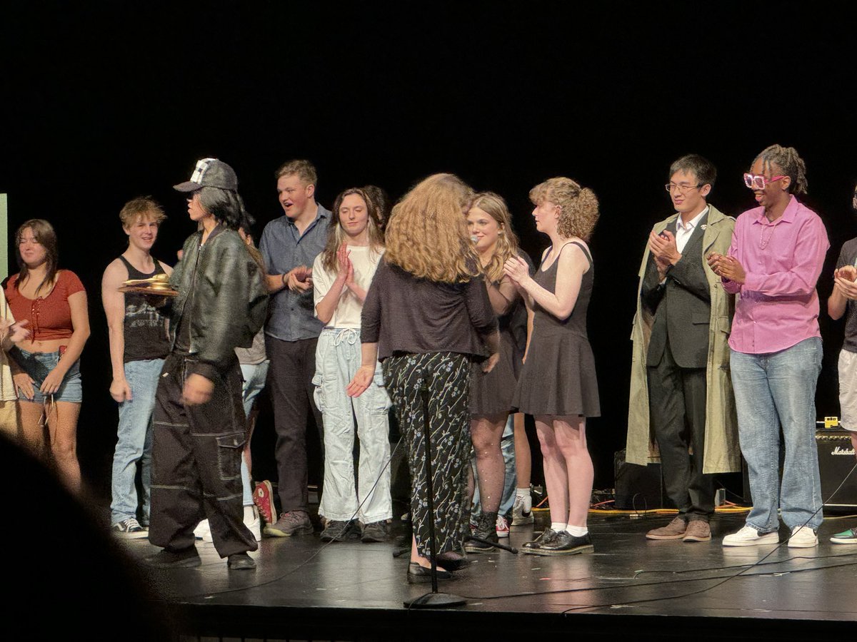 CHS_ORourke's tweet image. This afternoon was the trifecta of high school memories in May..Senior night for our girls softball, NHS induction ceremony (48 students!), and Camas has Talent performance
#whywedowhatwedo
#differencemakers #papermakerpride
@CamasHighSchool