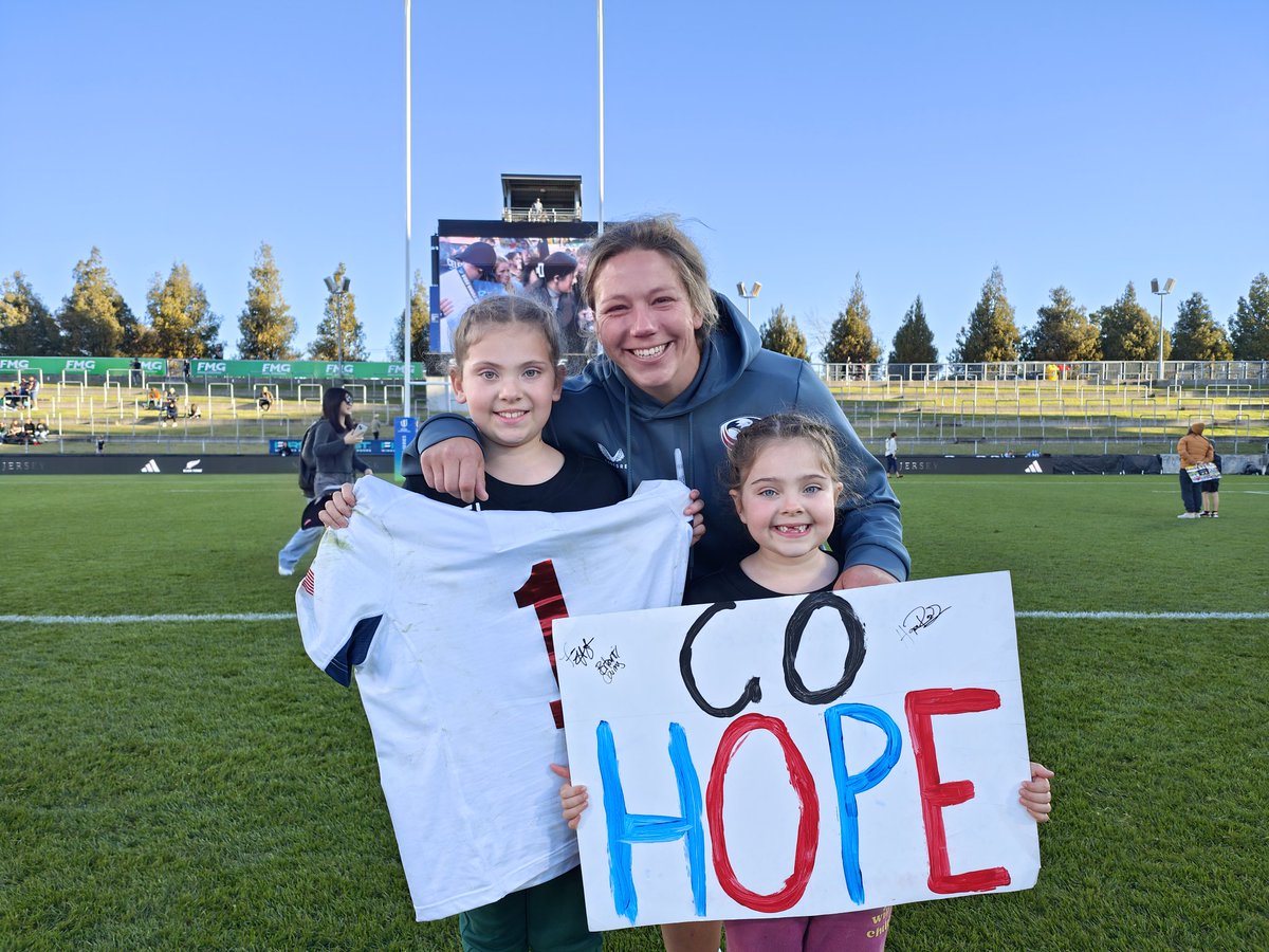 What a game at the @BlackFerns and @USAWomenEagles. A huge thank you to @iHope38 and Catherine Benson for the game shirts!!!