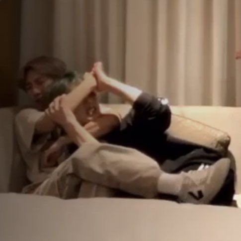 ทำไมต้องแย่งข้าวเนกินด้วยอะพี่เบส !