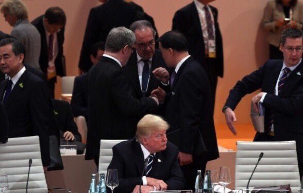 Trump (aka Mr. Popularity) at the G7 summit in 2019.
Just look how much respect that man commanded.
