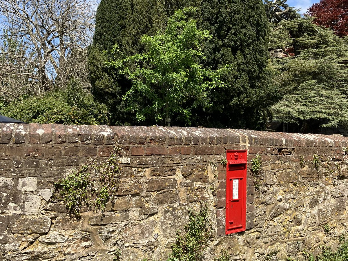 Lovely VR set in the wall of the parish church of St Mary’s, Rye #PostboxSaturday