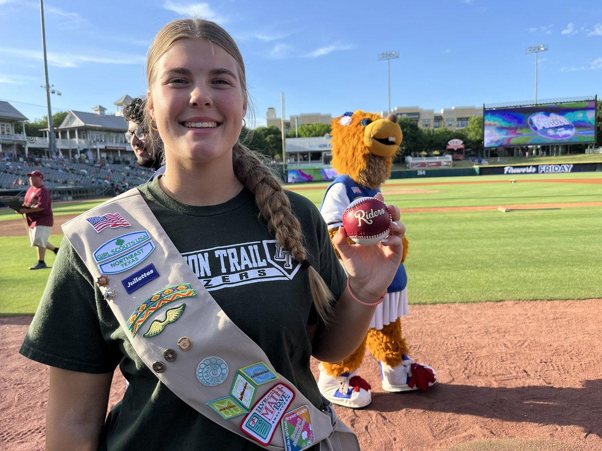 Honored to be selected by Girl Scout Leadership to throw First Pitch at the Frisco Roughriders game for Girl Scout Night! What an amazing time with so many fellow Girl Scouts!  @girlscouts @gsnetx @RidersBaseball @Friscoisdsports @LTHSsoftball @AF16uWood  @DevinHasson @AFSBALL