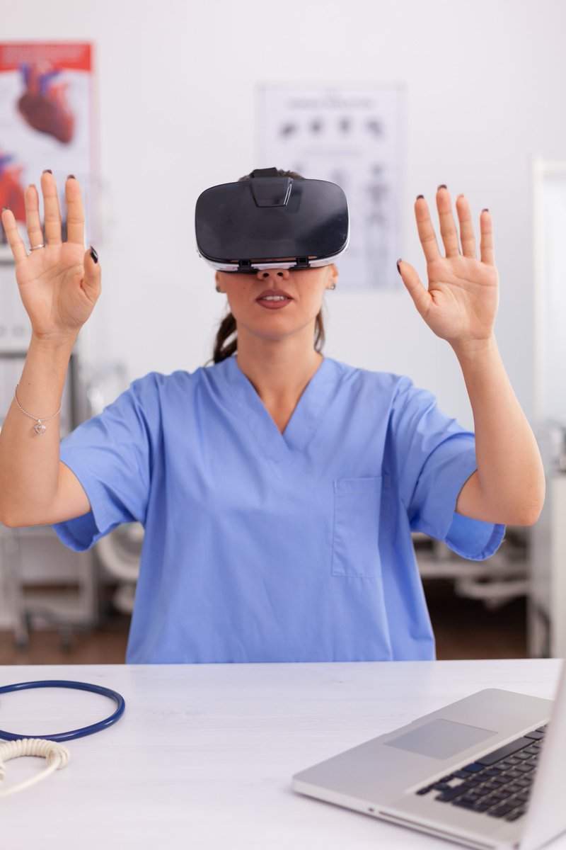 Moving into the future of medical education! Virtual Reality (VR) is revolutionizing how healthcare professionals learn and practice. Includung immersive surgical simulations, lifelike anatomy exploration, and hands-on experiences.

#MedicalEducation
#VirtualReality
#MaxicareLLC
