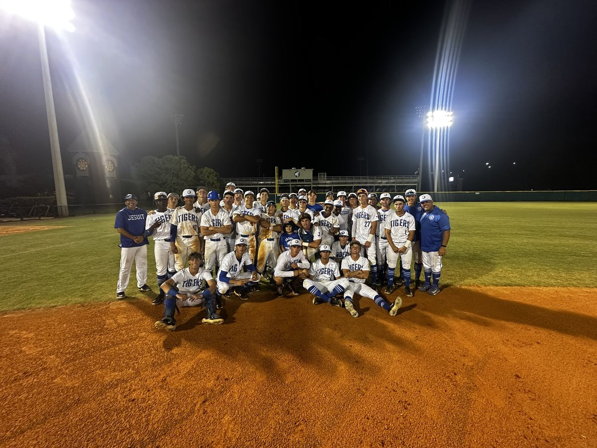 Jesuit Baseball (@jesuitbaseball) on Twitter photo Win #23 moves us to the Regional Final on Monday. Huge 4th inning propels us tot eh win. <a href="/CannonMurtagh/">Cannon Murtagh</a> and <a href="/KadenWaechter/">Kaden Waechter</a> with big nights and <a href="/Jack_clark_5/">Jack Clark</a> wins the hard hat! Need to see everyone at Hyer Family Park on Monday! First pitch at 7pm. #Mission #PDTPC #200Club #AMDG Win #23 moves us to the Regional Final on Monday. Huge 4th inning propels us tot eh win. <a href="/CannonMurtagh/">Cannon Murtagh</a> and <a href="/KadenWaechter/">Kaden Waechter</a> with big nights and <a href="/Jack_clark_5/">Jack Clark</a> wins the hard hat! Need to see everyone at Hyer Family Park on Monday! First pitch at 7pm. #Mission #PDTPC #200Club #AMDG