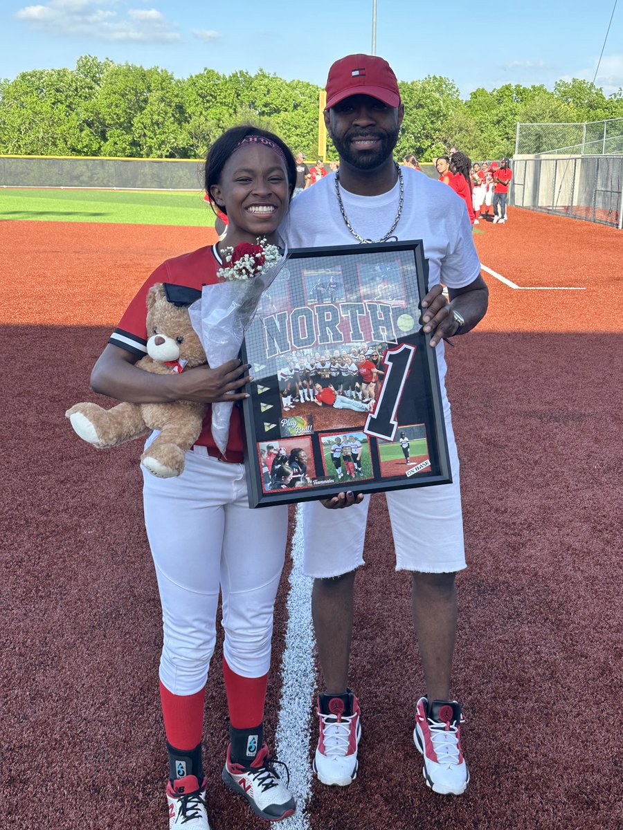 SM North HS (@sm_north_hs) on Twitter photo C’C Washington, Class of 2024, Thank you for taking a risk & playing SB!! <a href="/SMNorthSoftball/">SM North Softball</a> <a href="/SMNPepClub/">SMN Pep Club</a> <a href="/SMNorthBooster/">SMN Booster Club</a> <a href="/SMNorthPTSA/">SM North PTSA</a> C’C Washington, Class of 2024, Thank you for taking a risk & playing SB!! <a href="/SMNorthSoftball/">SM North Softball</a> <a href="/SMNPepClub/">SMN Pep Club</a> <a href="/SMNorthBooster/">SMN Booster Club</a> <a href="/SMNorthPTSA/">SM North PTSA</a>