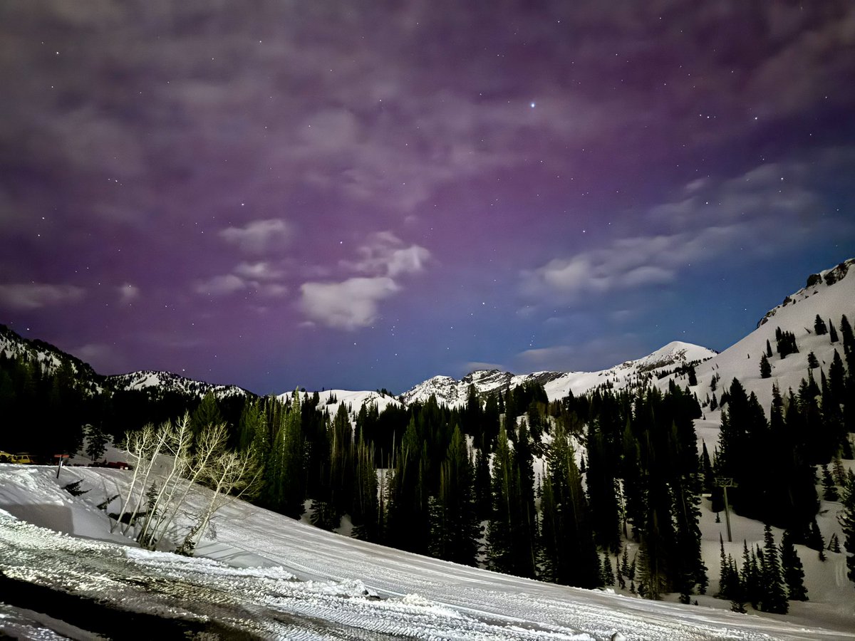 bfri's tweet photo. @WasatchSnow @AltaSkiArea Not visible with naked eye but iPhone 15 Pro long exposure can capture something. https://t.co/58aBhaJ06g