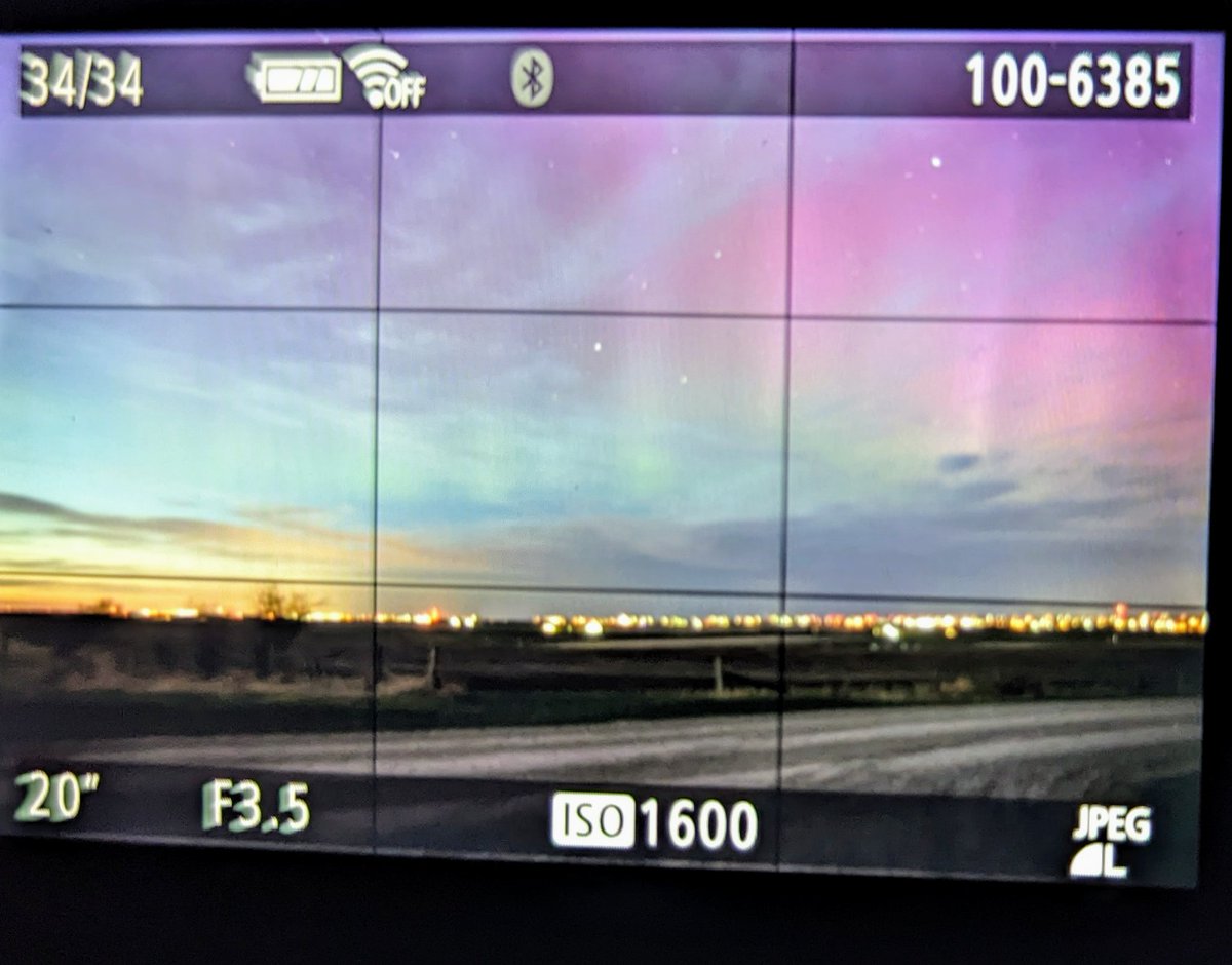 Here it comes in Alberta <a href="/AuroraNotify/">AuroraNotify</a>