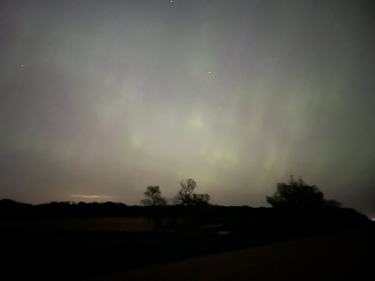Bryan04028225's tweet photo. Northern lights -Fairmont, Mn https://t.co/AWciUQKklp