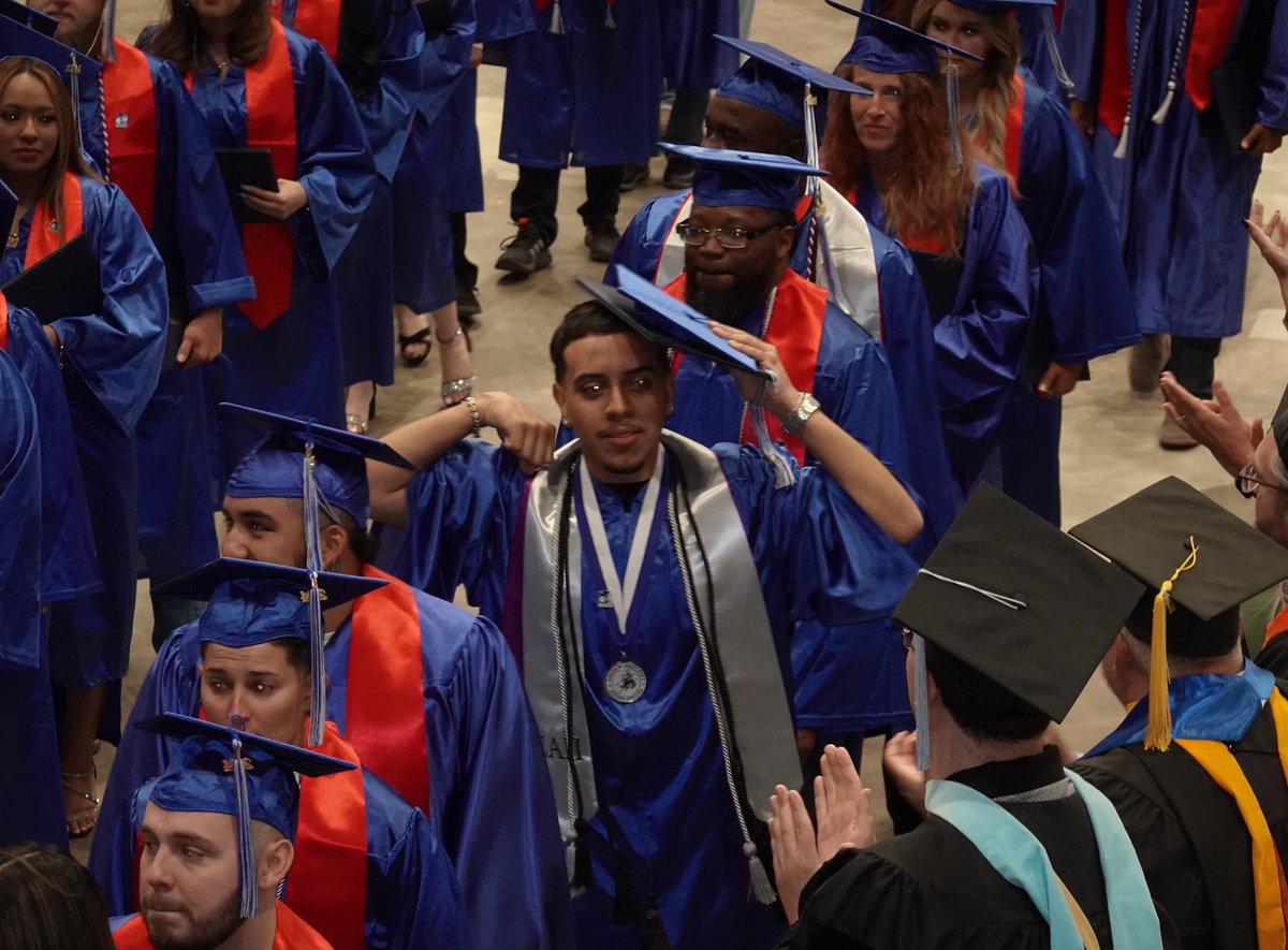 2024 Spring First Graduation was a total success!  

Congratulations to all OC graduates in the School of Business & Industry and also Bachelors of Applied Sciences.
Si se pudo! 
@Odessacollege #PositivelyOC #TweetOC