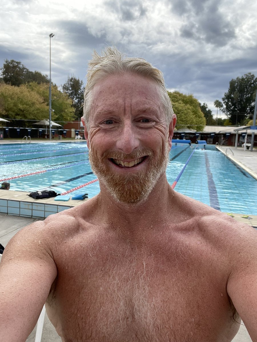 Thanks for putting up with me Canberra 😉 Managed a dip in Albury 50m outdoor pool to break up drive 🤪 Kudos to @AlburyCity for keeping pool open for winter 👏👏👏 albeit amended hours but good skills Lovely temp and the crochet pull buoy got some love from fellow swimmers 🏊‍♀️🥰