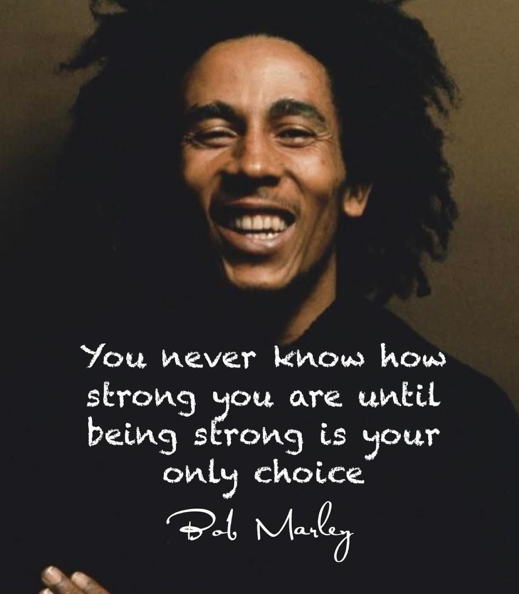 «Ποτέ δεν ξέρεις πόσο δυνατός είσαι μέχρι τη στιγμή που το να είσαι δυνατός είναι η μόνη σου επιλογή». Καλημέρα με λόγια του θρυλικού Bob Marley που έφυγε από τη ζωή σαν σήμερα, στις 11 Μαίου το 1981.
#bestrong #inspiration #bobmarley #legend 🇯🇲