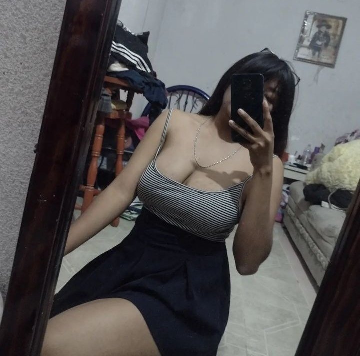 BlueEmma16's tweet photo. Im Horny 🔥🔥🔥 https://t.co/5rnjR1WXLh