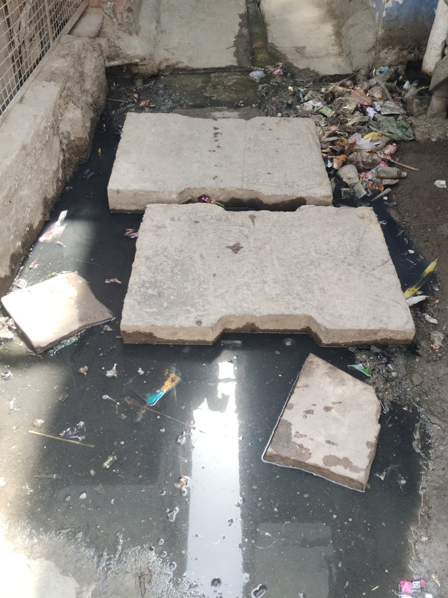 Dear @MCF_Faridabad  @cmohry , @anilvijminister  sewage water continues to flow in our streets despite multiple complaints. It's not just an inconvenience but a health hazard. Urgently need action to fix this! Please look in this matter #CityMaintenance #PublicHealth #smartcity