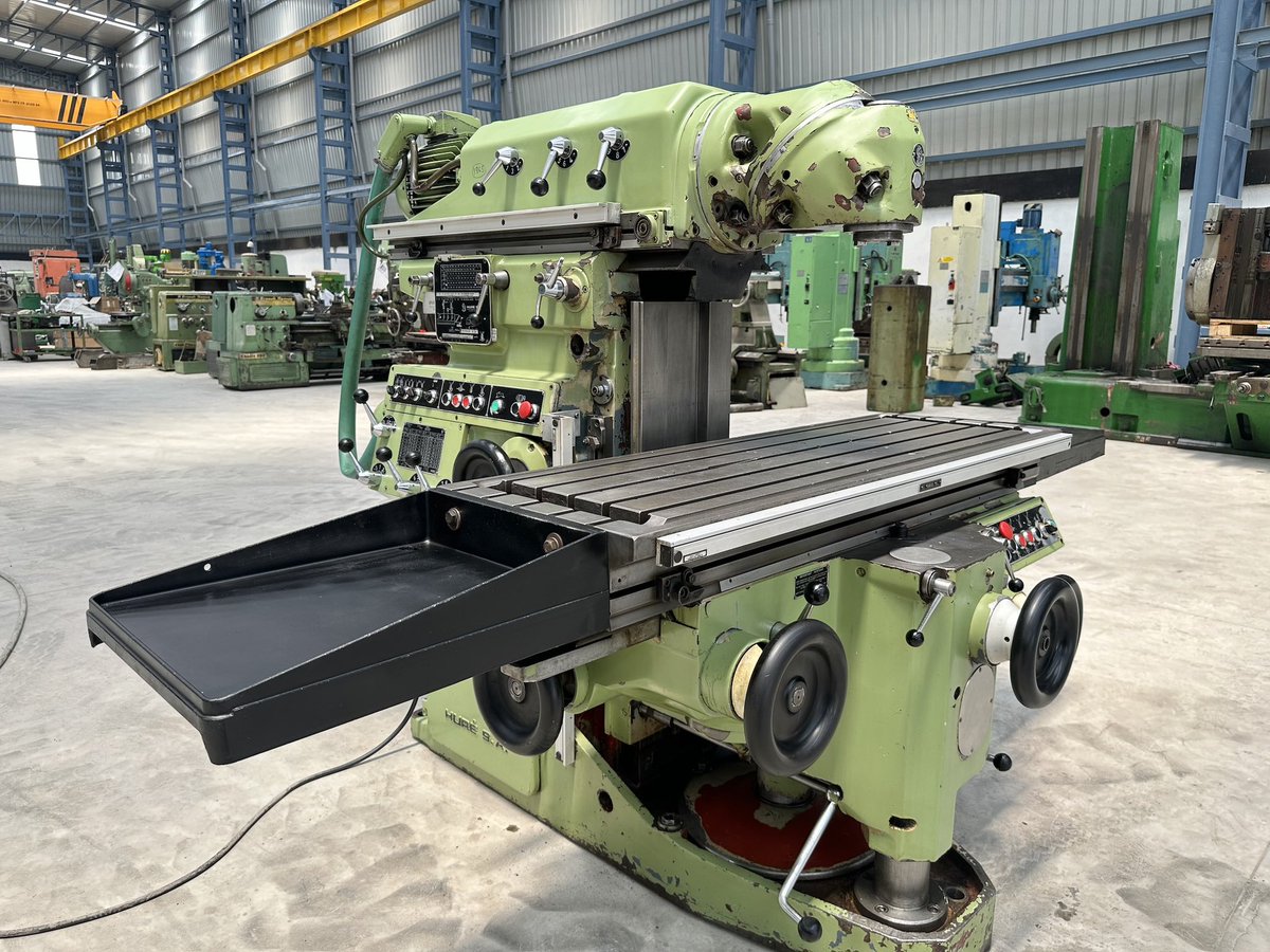 Universal Milling Machine - Huron NU4 - Table 1435 mm x 460 mm 

#milling #millingmachine #millingmachines #millingcutter #millingtools #universalmill #universalmillingmachine #machining #machinist #machinistlife #manual #machine #manualmachining #manualmachinist #huron