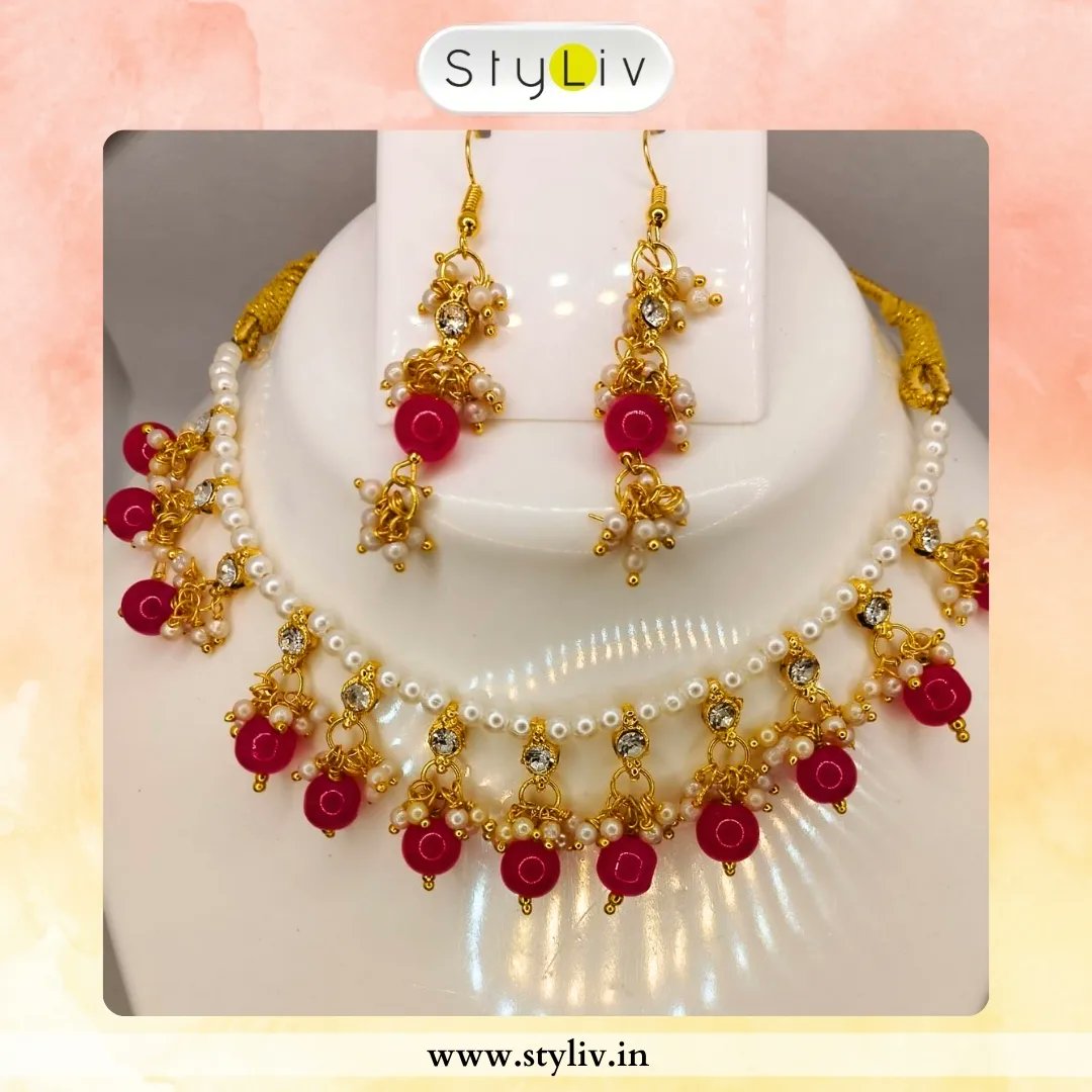 Rajasthani necklace set
styliv.in

#RajasthaniJewelry
#TraditionalJewelry
#EthnicNecklace
#IndianFashion
#RajasthaniCulture
#HandcraftedJewelry
#StatementNecklace
#IndianWeddingJewelry
#ArtisanCrafted