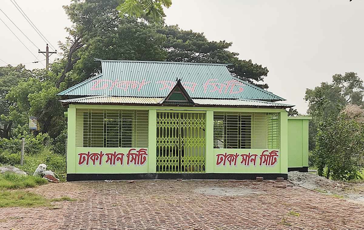 dhaka_suncity's tweet image. একটি সুন্দর ও পরিকল্পিত আবাসনের জন্য উপযুক্ত  হচ্ছে আমাদের একক মালিকানার প্রজেক্ট &quot;ঢাকা সান সিটি&quot;।  

 &quot; ঢাকা সান সিটিতে&quot; আপনারা ২.৫/৩/৫ কাঠার রেডি এবং সেমি- রেডি প্লট পাবেন।
যোগাযোগ করুন: 01407029780
#dhakasuntity #hasanhomesanddevelopersltd #Readyplot #Keranigonj #plotsforsale