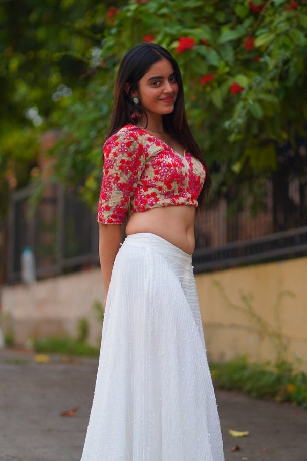 GNRkpcvXAAAzLqK?format=jpg&name=900x900