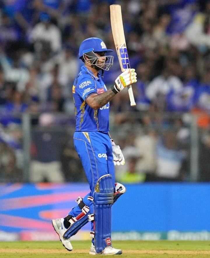 ~ Contest Alert 🎁✨️💙

•Predict how many runs will Surya Kumar'll score tonight and lucky fan will stand a chance to win INR 200/-

Must follow me and @san_x_m
~RT this post Tag your mutuals (Format)