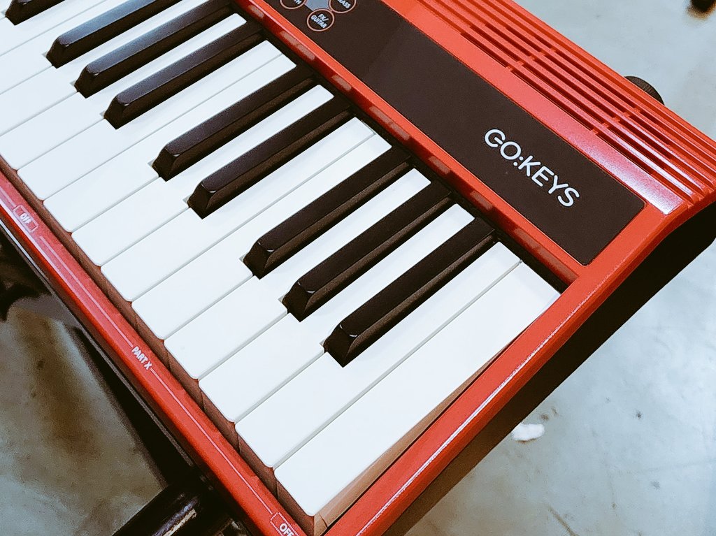 syontwan2's tweet photo. 練習に顔を出してきました。
2曲だけのサポートですが、
まさかの鍵盤です✨
折角まことさんが来てくれるので、
たくさん学びたいと思います♪
#BOØWY #MOØWY #高橋まこと
#Tacchy #GOKEYS https://t.co/pfg1CNoYgp