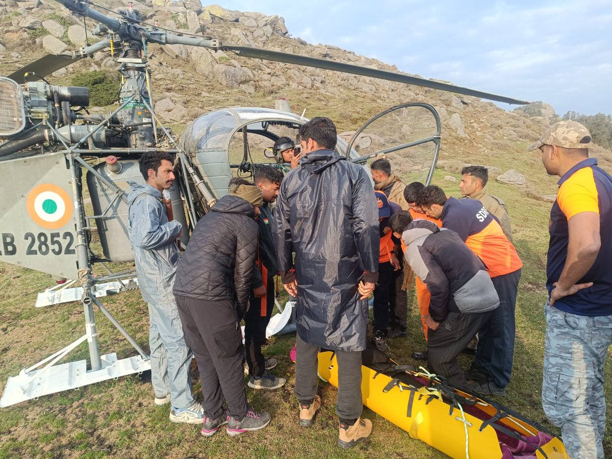 IAF Airlifts Injured 2 NRI American Trekkers in Daring Himachal Rescue