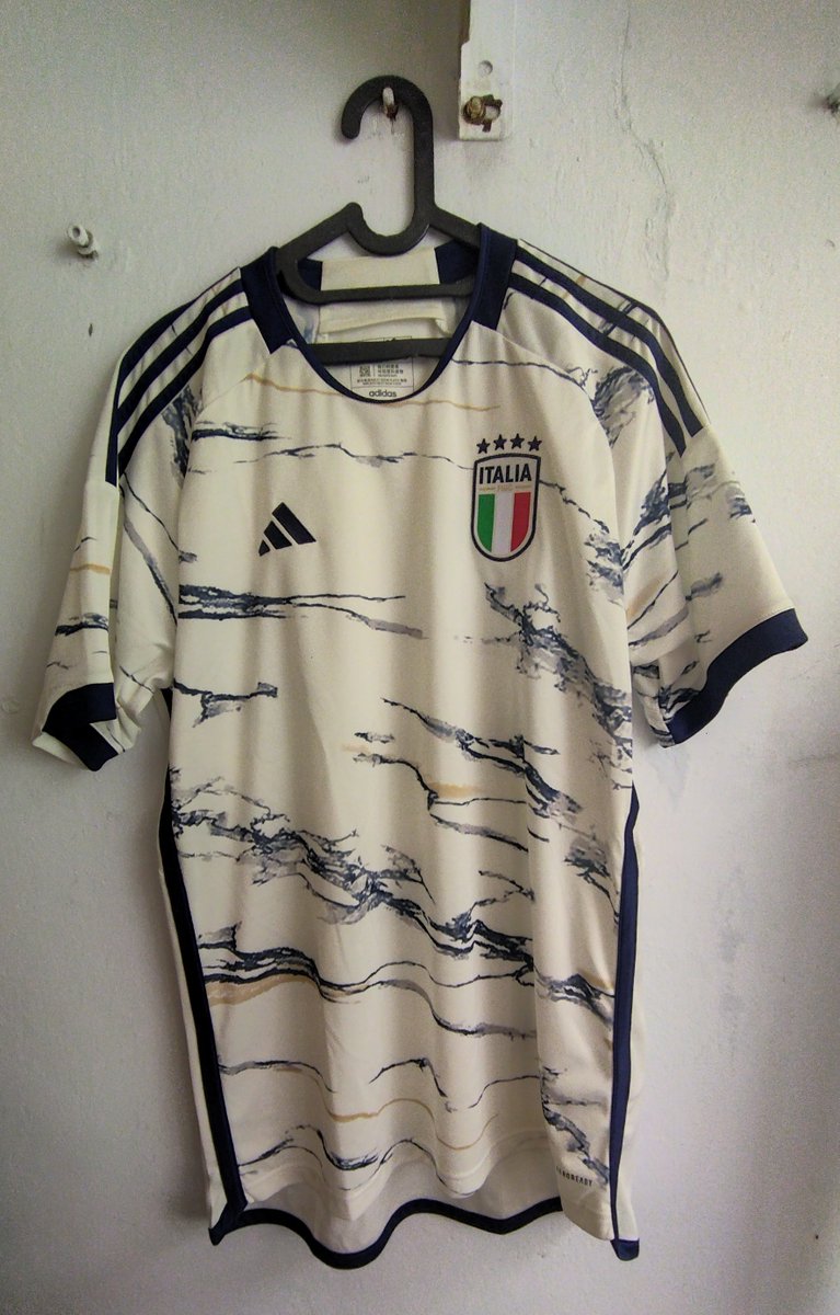 beinxatom's tweet image. Italy Away 2023
Mint Condition | Size XL
IDR 600K

SSC Napoli Home 2008 
Mint Condition | Size L
IDR 400K

For more info, DM 📩 #Jersey4Sale
@Jerseyforum