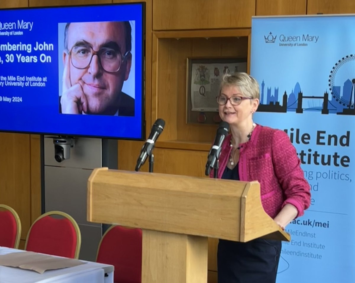 Personal recollections @YvetteCooperMP are very touching in her great speech about late Labour leader John Smith @MileEndInst see: bit.ly/3WHRuJQ. 92 election a formative experience. Her views fascinating to read. Close to my own as per here: bit.ly/3Jf2UeB