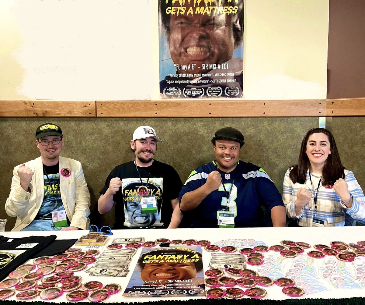 300 buttons handed out and still smiling!! 😀

We were at the DDA #CommunitySummit in Wenatchee, WA this week. We led our acting workshop, tabled, and screened #FantasyAGetsaMattress. And our star, Fantasy A, gave the closing keynote speech of the conference!! 🌟