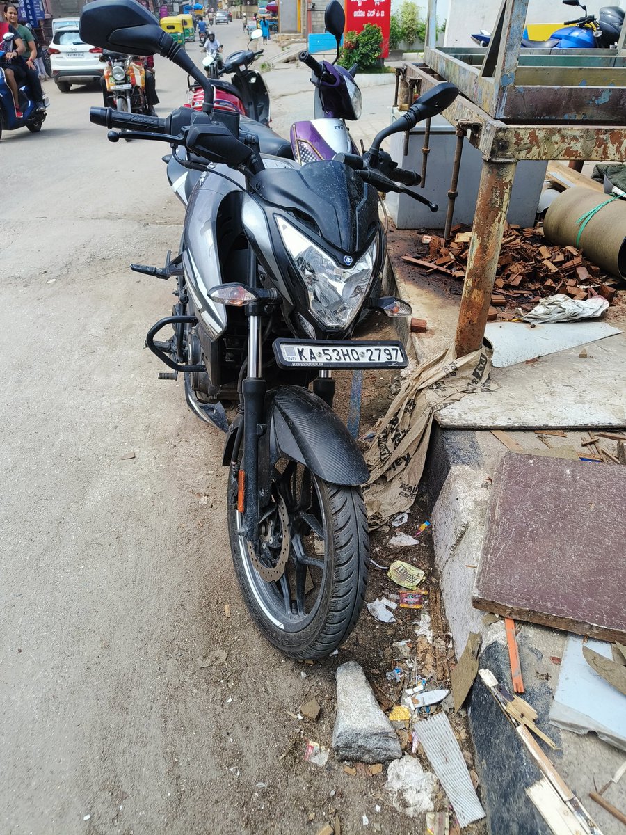 Vehicle number KA53HQ2797 Location Kaggdaspura Masked number plate Please take necessary actions Also check for encroachment done by below shop maps.app.goo.gl/HvPHGLKrQ97DjL… Bike was also parked here