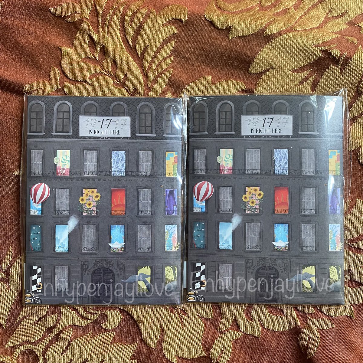 Enhypenjayllove's tweet photo. #Enhypenjaylloveavail

⋆˚✿˖° wts lfb 

sealed seventeen best album — 17 is right here weverse ver

— ₱550 each + pf &amp; sf
— 2 available 
— onhand 
— from feta

# wts lfb seventeen sealed best album 17 is right here weverse ver https://t.co/4b9u6THKWd