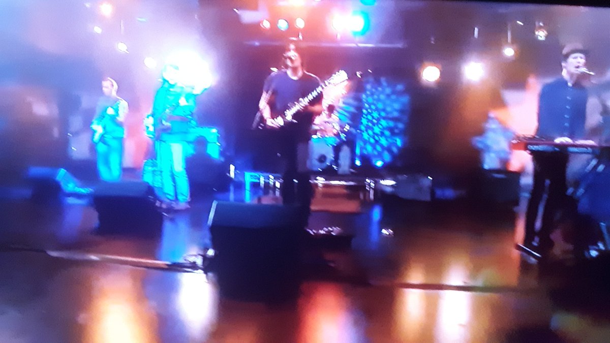 daBull21171's tweet image. #Warship performing #Haymaker on #HuffPostLive2014