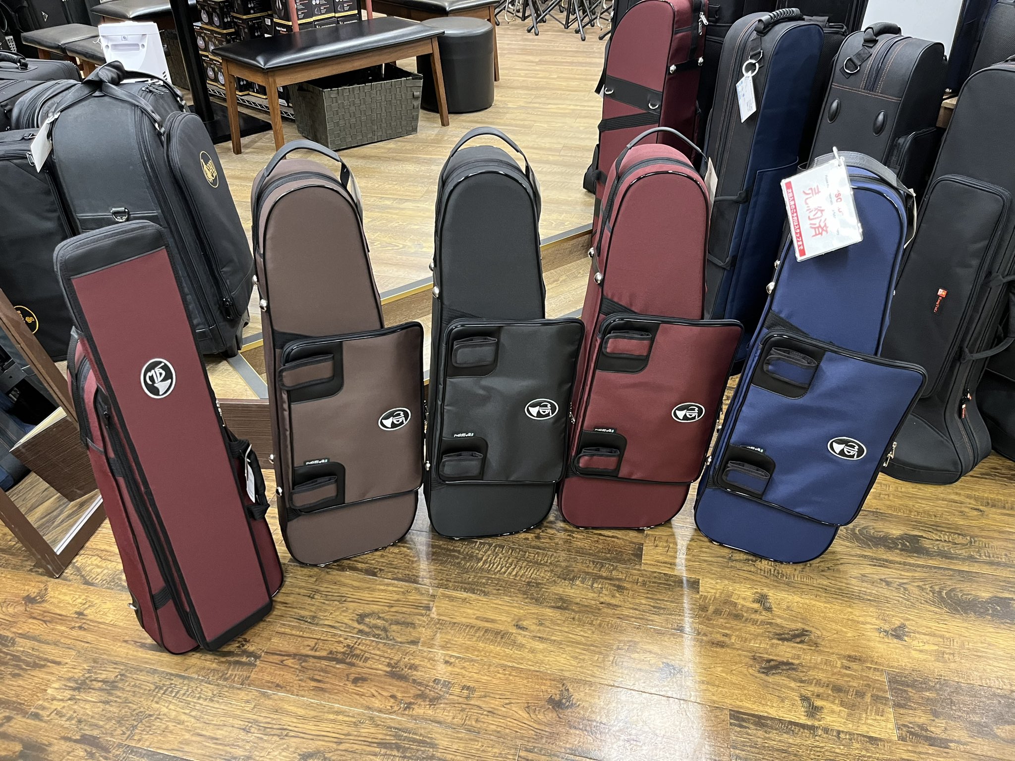 人気デザイナー JR新大久保駅、徒歩0分👣 😉 管楽器専門店“くぼ管” on  X: その他