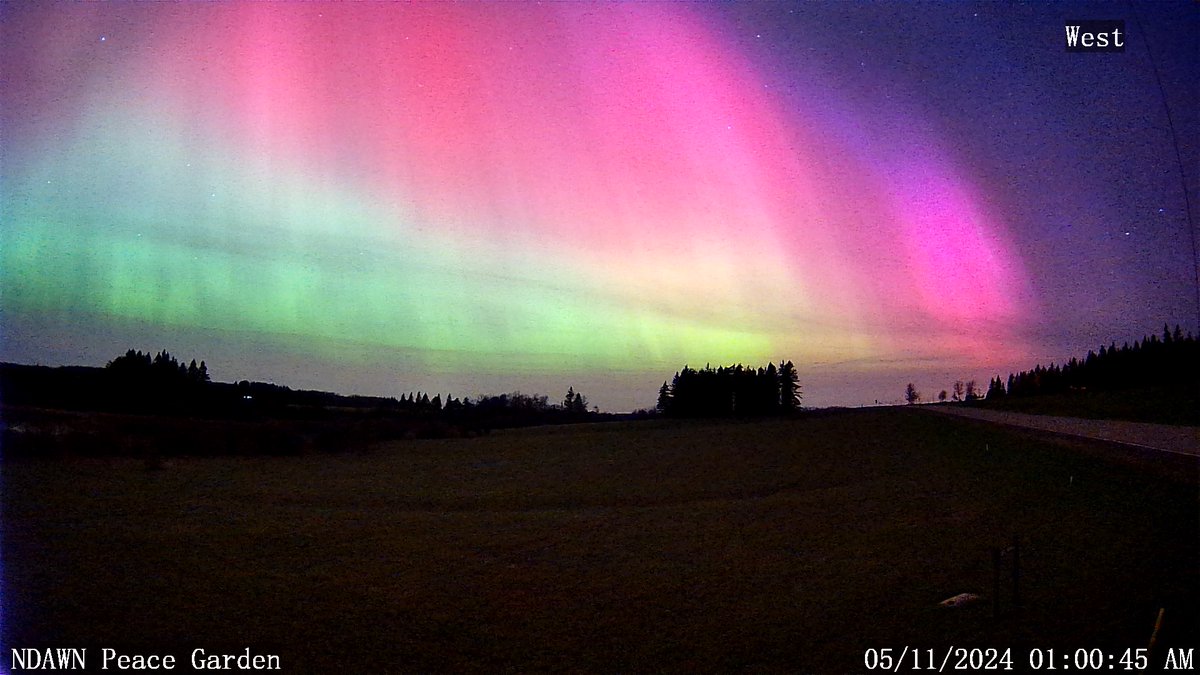 From the Int'l Peace Garden in north central North Dakota.  #ndwx #aurora