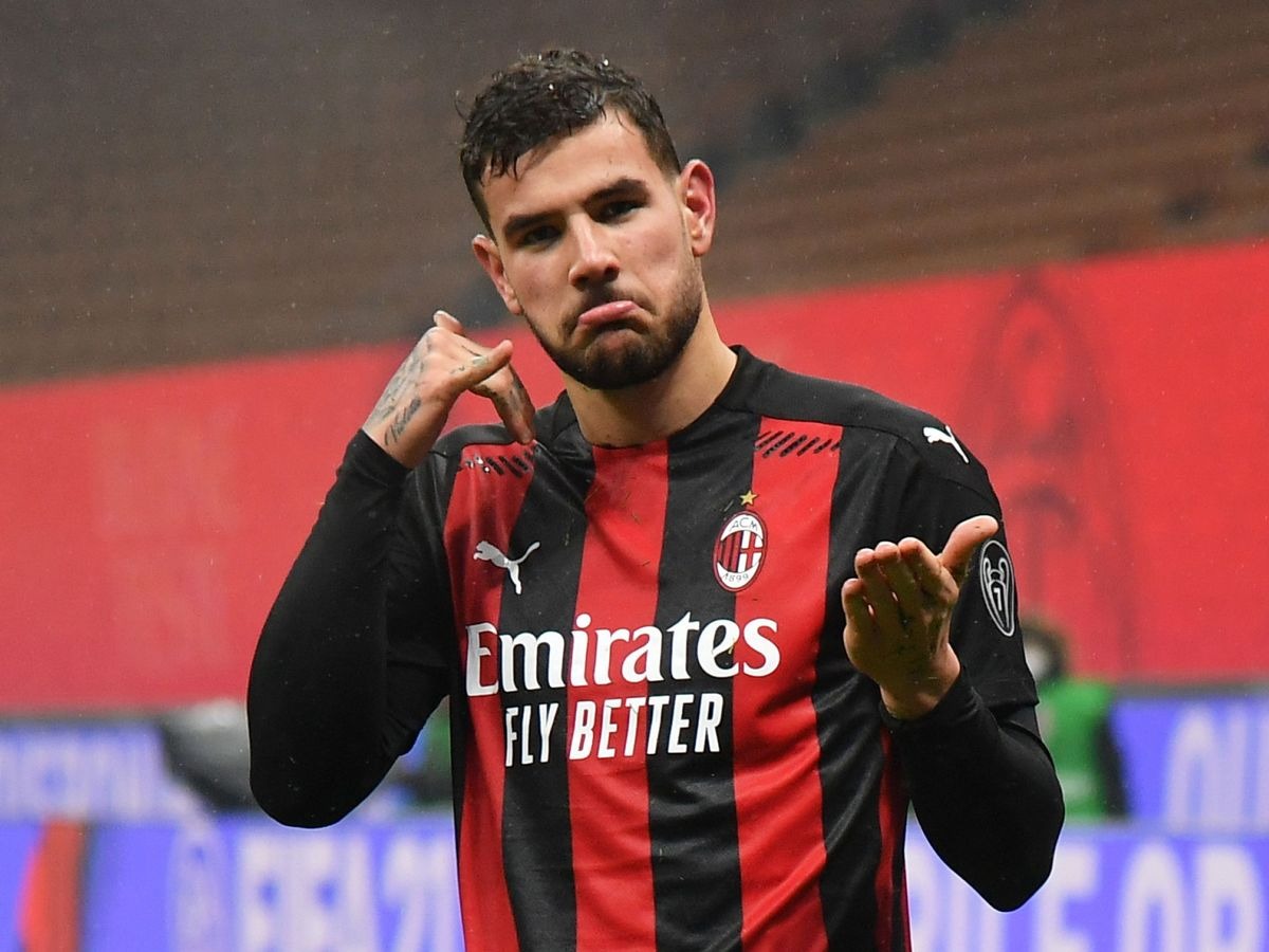 💣 #SempreMilan ⚫🔴 AC Milan's left-back Theo Hernandez remains an option for Bayern Munich and Real Madrid.