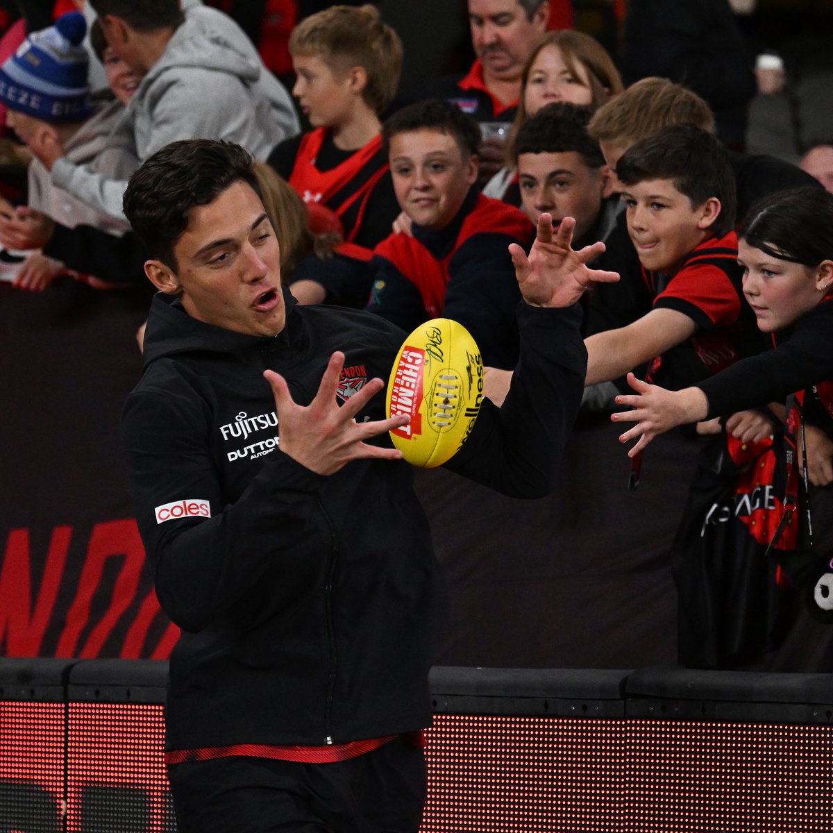 Essendon FC tweet media