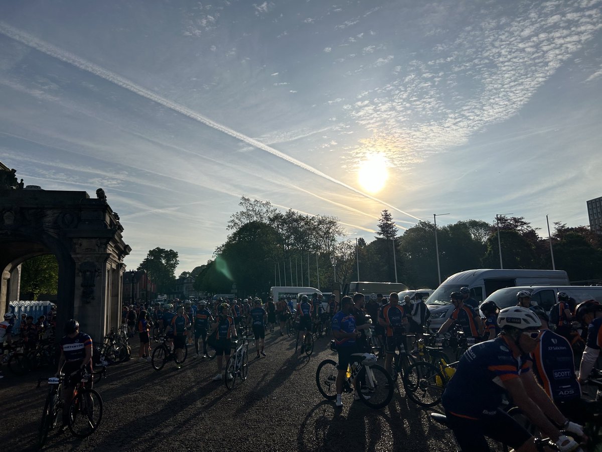 Beautiful sunrise for the Carten100. Good luck to all the riders - Scott’s proud to be main sponsor
