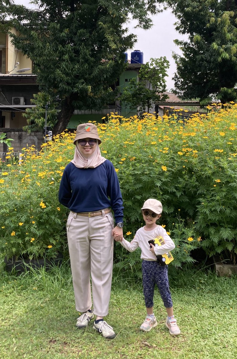 Mampir di kebun <a href="/JktBerkebun/">#diRumahAjaBerkebun</a> 💞