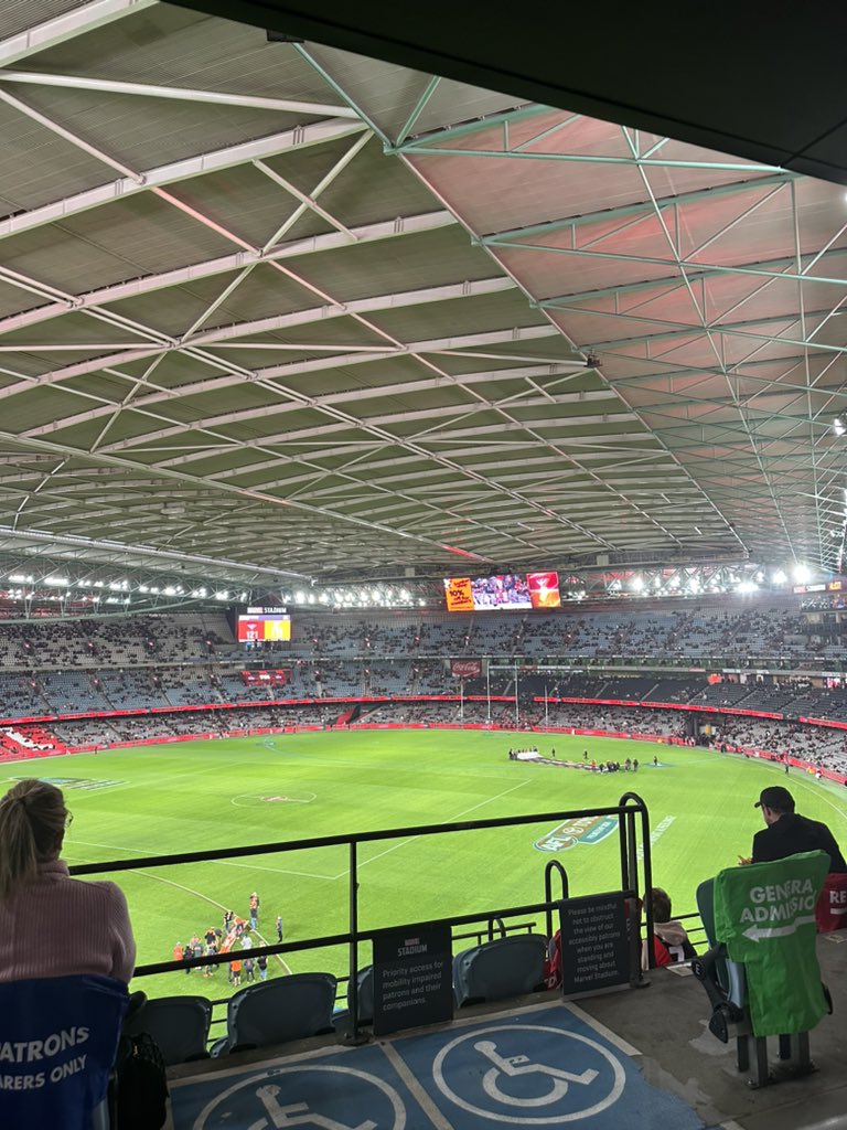 UP THE BOMBERSSSSS @essendonfc @marvelstadiumau