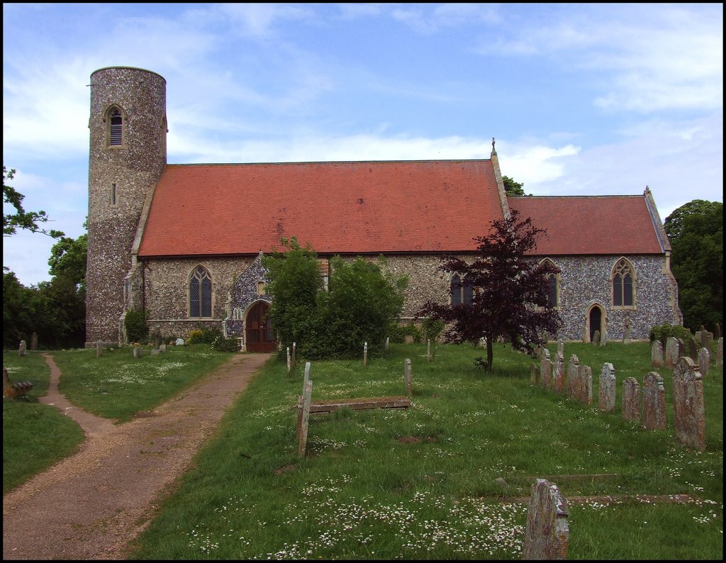 Today is the AGM and tour of the Round Tower Churches Society. Looking forward to revisiting three churches and meeting up with like minded friends. This is Belton, Norfolk.